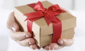Как красиво упаковать подарок?