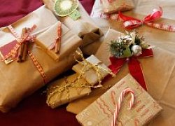 Бумажные новогодние пакеты