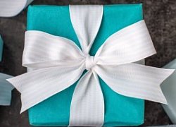 Как красиво завязать бант на коробки из атласной ленты