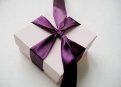 Как завязывать бант на подарочной коробке